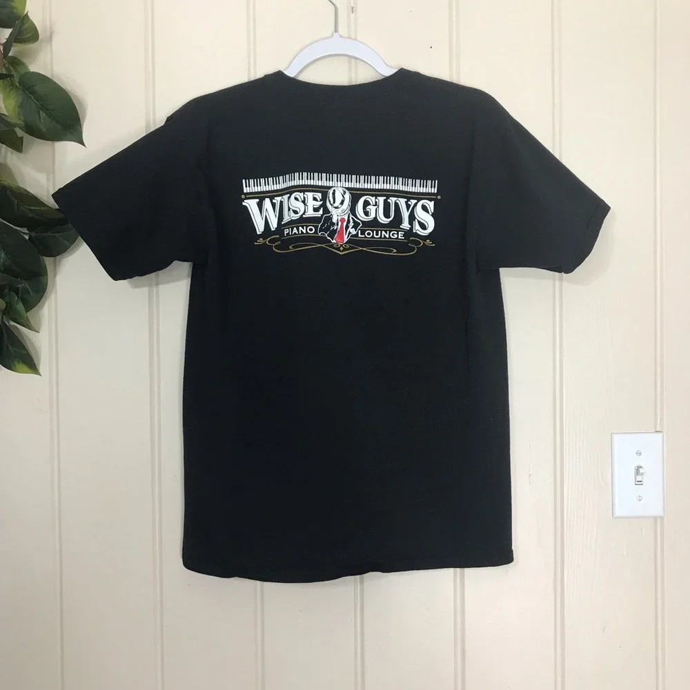 Gambino’s Original Italian Grill Fairhope Alabama 
Wise Guys Piano Lounge
Unisex - Picture 3 of 8